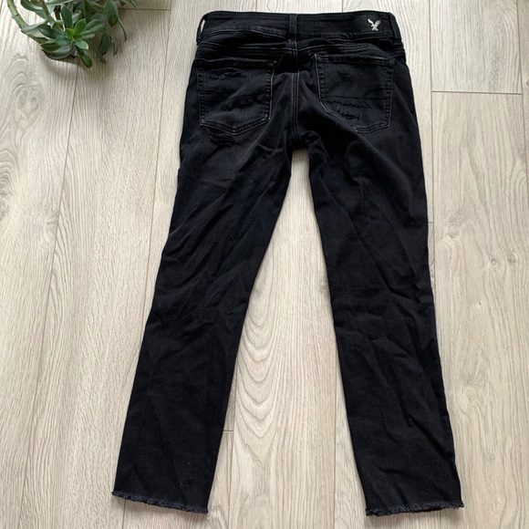 AE- Black Distressed Ripped Jegging - Picture 4 of 7